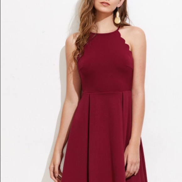 Burgundy maroon Scallop Edge Box Pleated Dress - Picture 3 of 6